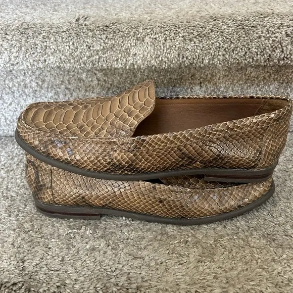 Donald Pliner “Marceline” slip on loafer. Crocco brown. Size 11. Like new