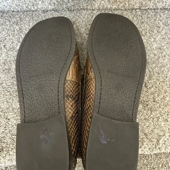 Donald Pliner “Marceline” slip on loafer. Crocco brown. Size 11. Like new