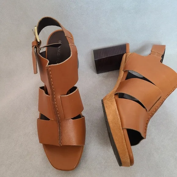 Donald Pliner Women's Leather blocked Heel Sandals Sz 11