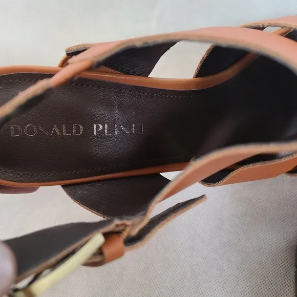 Donald Pliner Women's Leather blocked Heel Sandals Sz 11