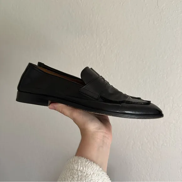Doucal's Black Smooth Leather Slip On Loafers