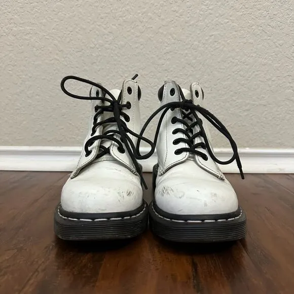 DR. MARTENS 939 White Smooth Leather High Top Boots