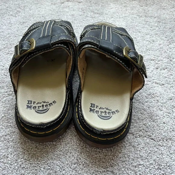 Dr. Martens air wair black leather sandals size 40 EUC