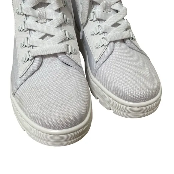 Dr. Martens Airwair Combs Poly Casual Boots New