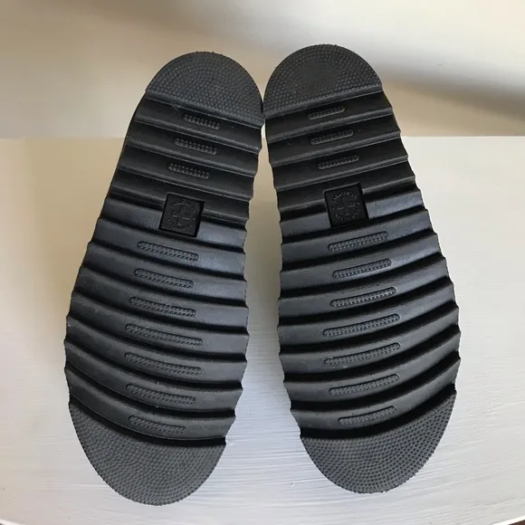 Dr. Marten’s Blair Leather Sandals In Box / Like New