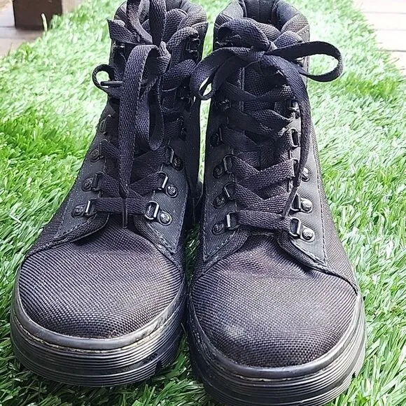 Dr. Martens Combat Boots Womens sz 8 Black Combs Ankle Poly Soles Bouncing EMS
