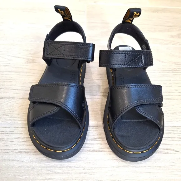 Dr. Martens kid's black Vossie leather sandals  - size 1 - NWOT