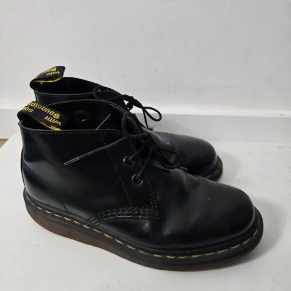 Dr. Martens Size 6 Men's Manton Desert 2 Eye Black Lace-Up Chukka Boots Unisex