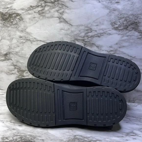 Dr Martens SoftWair Black slip on loafers men’s size