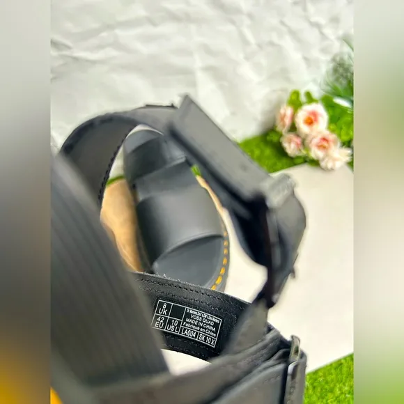 DR MARTENS VOSS II ATHENA BLACK LEATHERSTRAP PLATFORM SANDALS Women 10 NEW