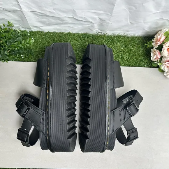 DR MARTENS VOSS II ATHENA BLACK LEATHERSTRAP PLATFORM SANDALS Women 10 NEW