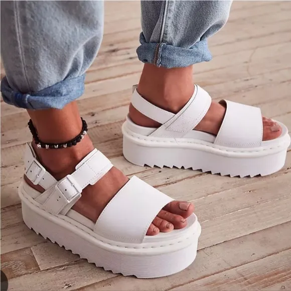 Dr MARTENS VOSS MONO HYDRO LEATHER White Platform Chunky STRAP SANDALS size 8