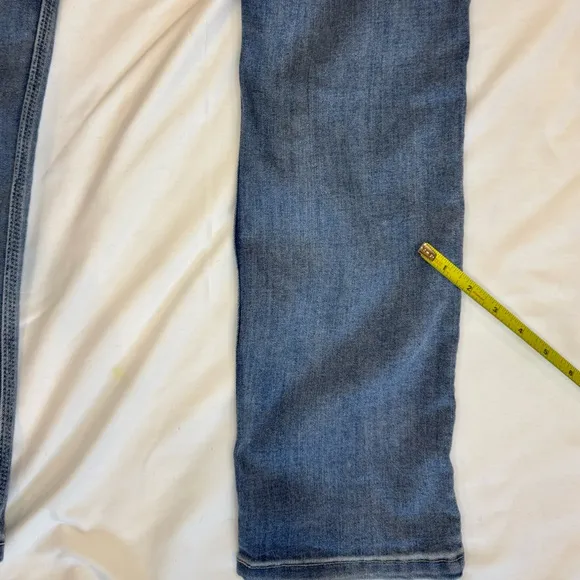 DU/ER L2X Relaxed Taper Jeans – Men’s 30x32 Light Wash Denim Stretch