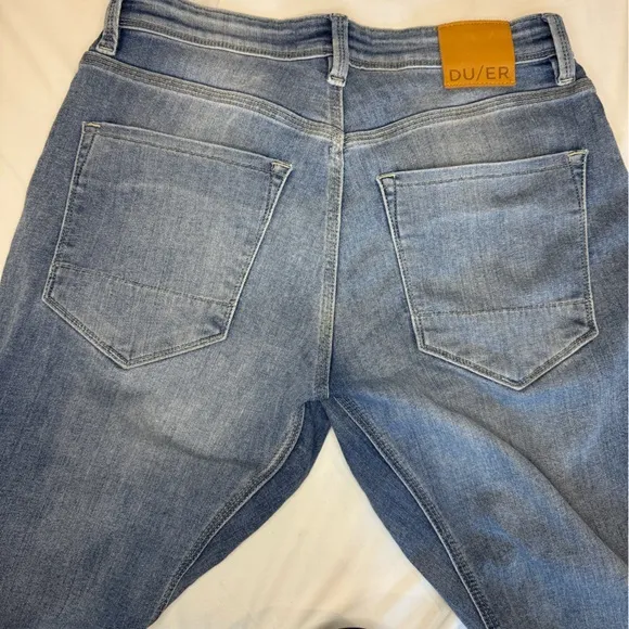 DU/ER L2X Relaxed Taper Jeans – Men’s 30x32 Light Wash Denim Stretch