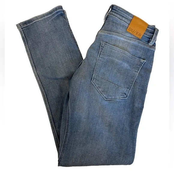 DU/ER L2X Relaxed Taper Jeans – Men’s 30x32 Light Wash Denim Stretch