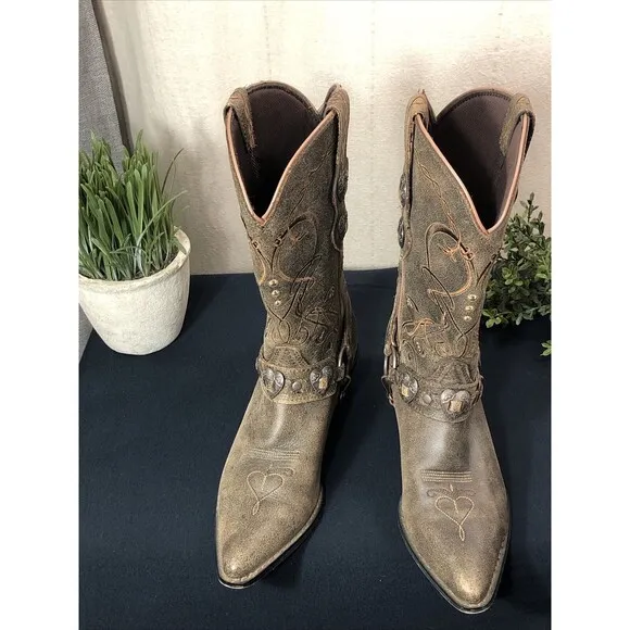 Durango Crush Distressed 11&quot; Heart Concho Women's Size 8M Western Boots RD4155