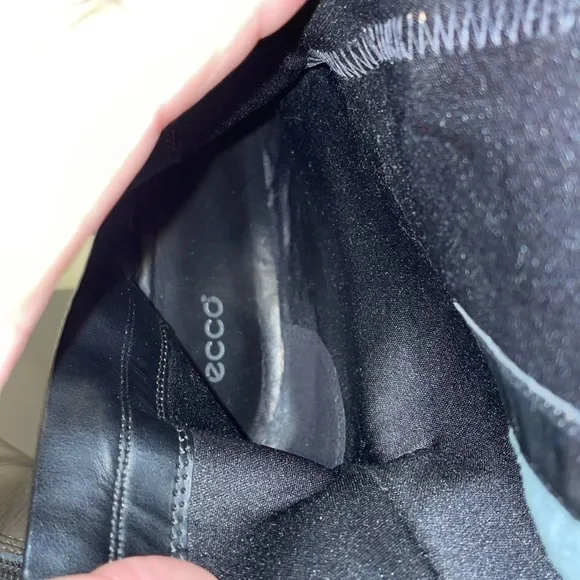 ECCO Hobart Tall Leather 3 Buckle Riding Boots.  Size 8.5.