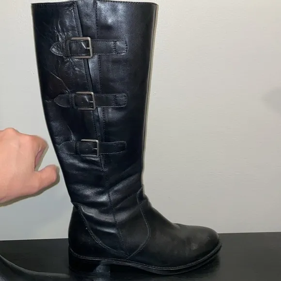 ECCO Hobart Tall Leather 3 Buckle Riding Boots.  Size 8.5.