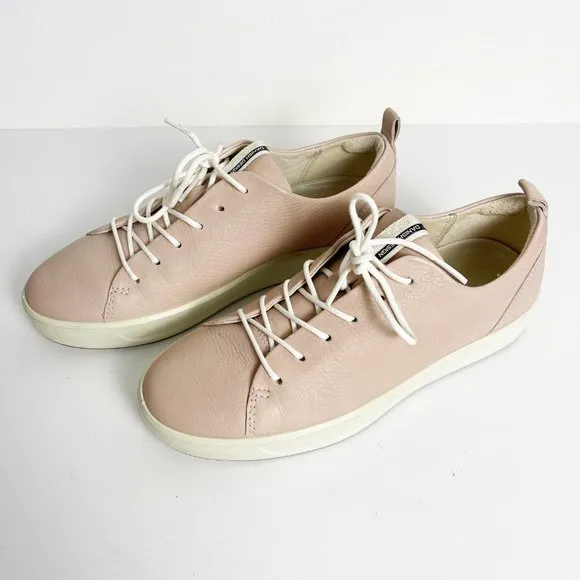 ECCO Soft Premium Leather Sneaker