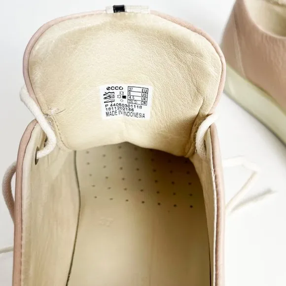 ECCO Soft Premium Leather Sneaker
