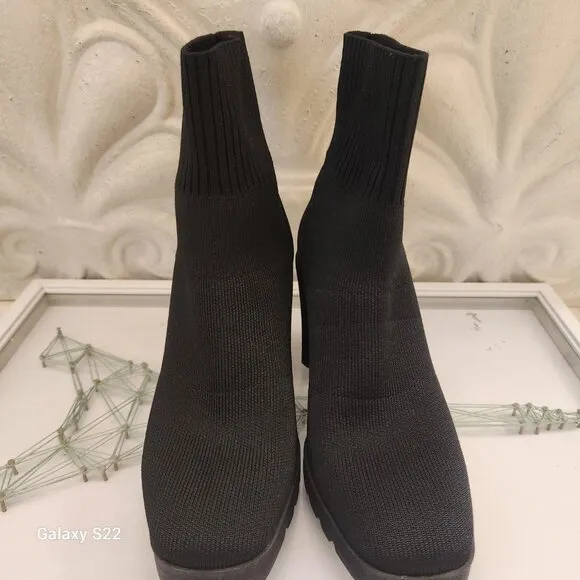 Eileen Fisher &quot;Spell&quot; Black Sock Booties. NIB. Size 6.5