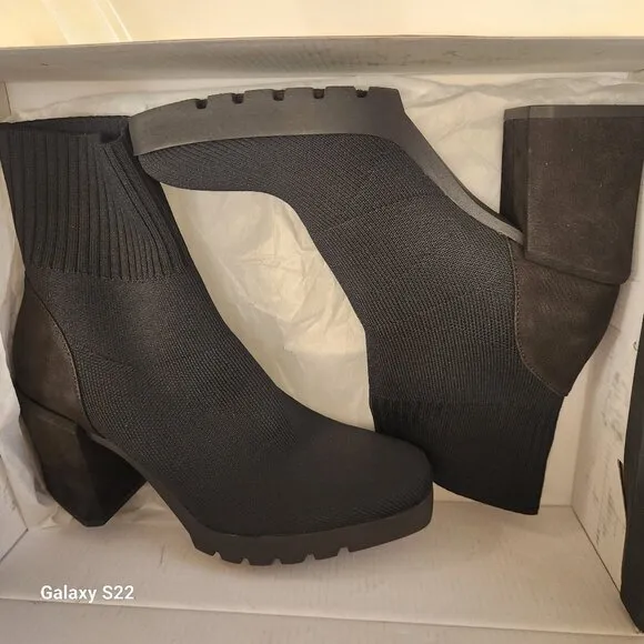 Eileen Fisher &quot;Spell&quot; Black Sock Booties. NIB. Size 6.5
