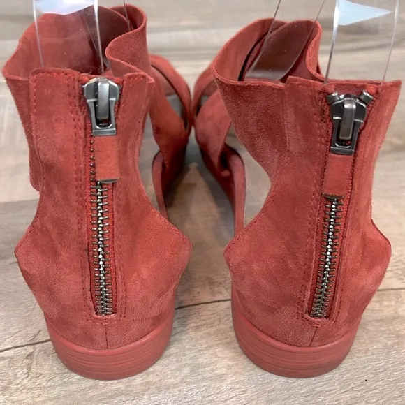Eileen Fisher burnt orange gray suede cross strap back zip sandals size 8.5