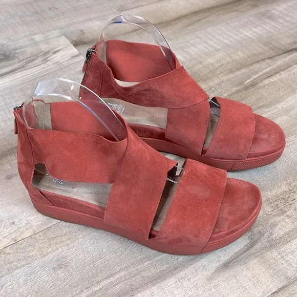 Eileen Fisher burnt orange gray suede cross strap back zip sandals size 8.5