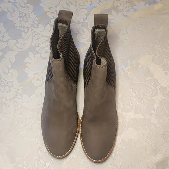 Eileen Fisher Gray Lilou Wedge Chelsea Boots NIB ~ Size 9M