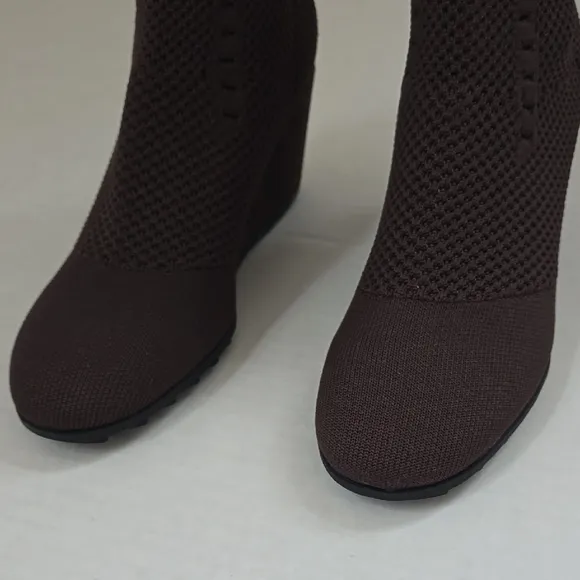 Eileen Fisher Kasana Knit Brown Boots sz 7