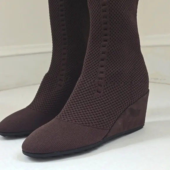 Eileen Fisher Kasana Knit Brown Boots sz 7