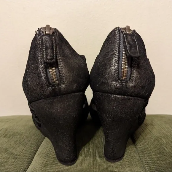 Eileen Fisher Metallic Black Suede Cage Wedge Strappy Sandals Lattice Heels 9