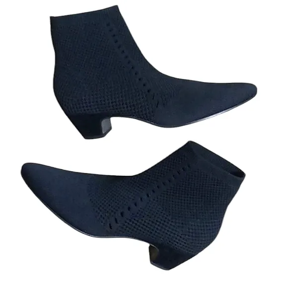 Eileen Fisher Purl Stretch Knit Booties Black Textured Recycled Sock Booties
