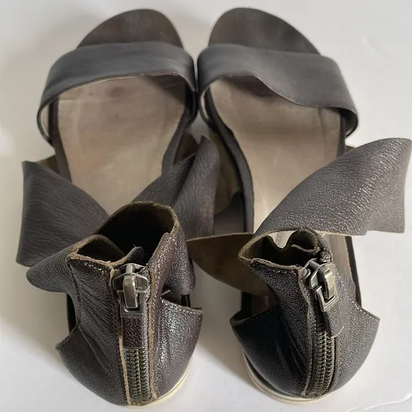 Eileen Fisher Sport Platform Black Leather Sandals Size 8