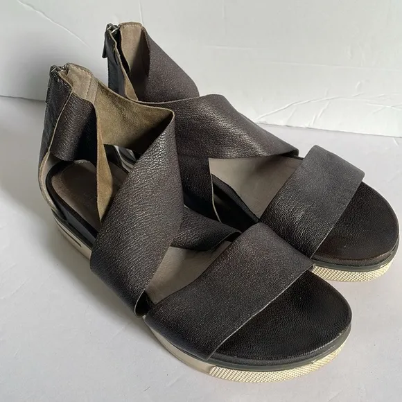 Eileen Fisher Sport Platform Black Leather Sandals Size 8