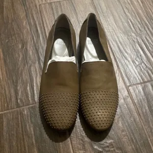 Eileen Fisher stud loafers closed toe slip on