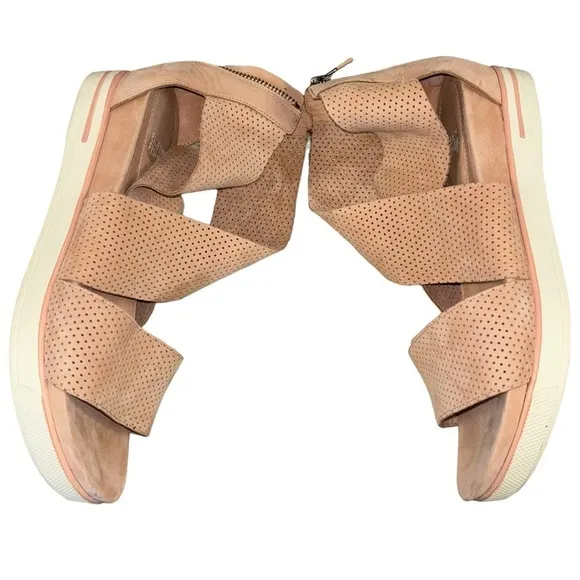 EILEEN FISHER Wedge Desert Rose Leather Sandals Womens 9 Preppy Feminine Comfort
