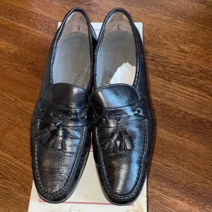 E.T. Wright Tassel Deerskin black leather slip on loafers