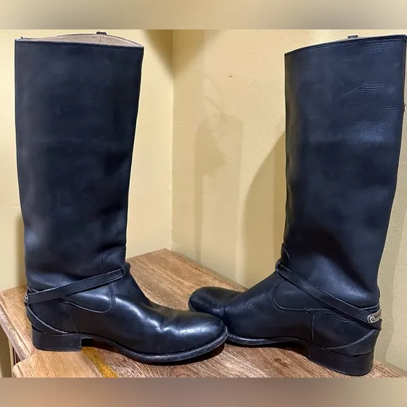 EUC Frye Lindsay Black Riding Boots w/ Ankle Belt and Back Plate Sz 8.5