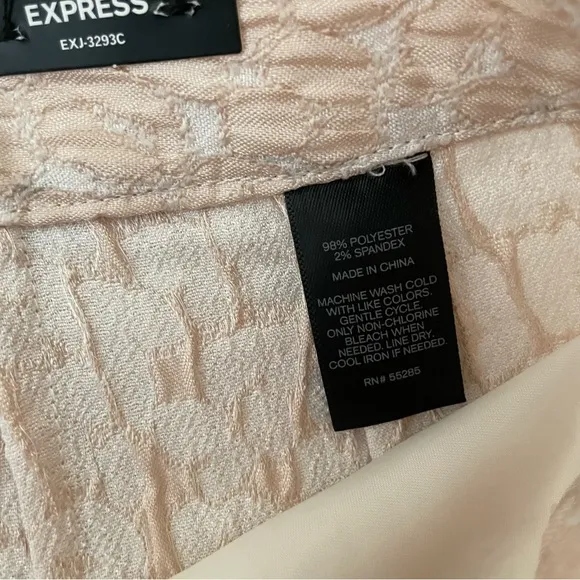 Express High Rise Jacquard Pale Pink Shorts Size 6R