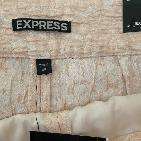 Express High Rise Jacquard Pale Pink Shorts Size 6R