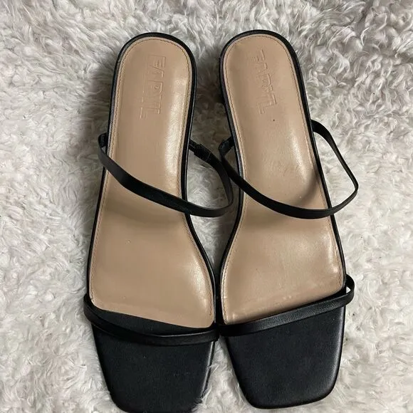 FARYL Elegant synthetic Black Strappy square toe heels Sandals size 14.