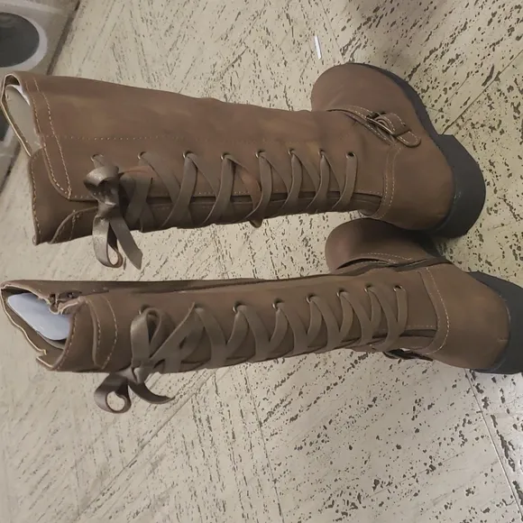 Faux leather BROWN riding boots lace up zip 13 1 cy