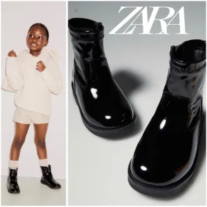 FAUX PATENT LEATHER STRETCH BOOTS