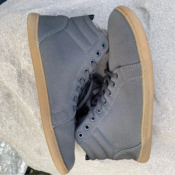 Feel Grounds Highrise Knit Shoes