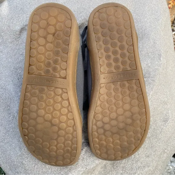 Feel Grounds Highrise Knit Shoes