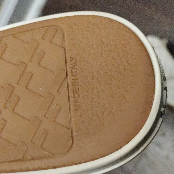 FENDI Mono Canvas Low-tops Sneakers #8E8325