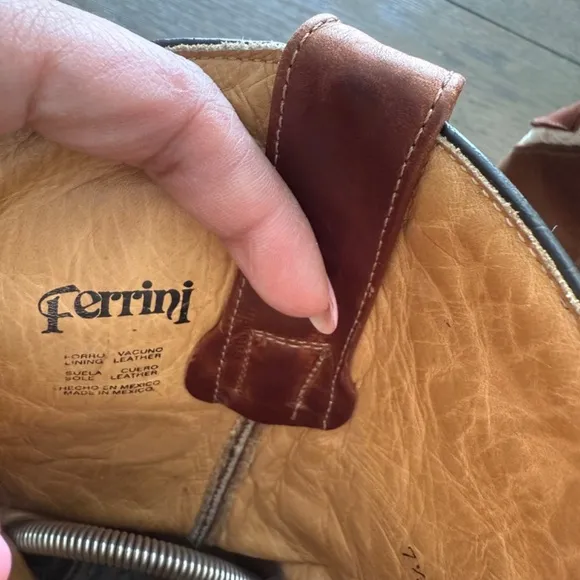 FERRINI WOMEN'S Cowgirl Boots Criss embroidered Cross Inlay pointed Toe 7.5 2088