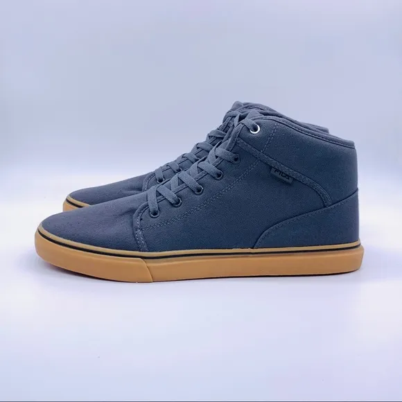 FILA Men’s Mid Gray Canvas Sneakers