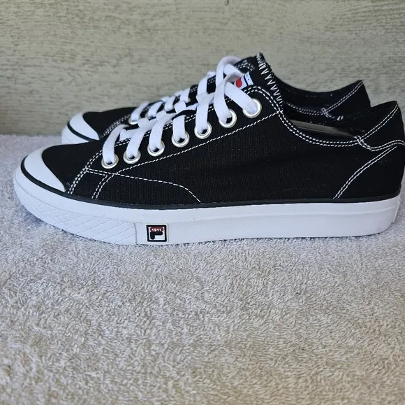 Fila Tarp 1911 Cvo Black/White Low-Top Canvas Tennis Shoes Mens Sneaker Size 8.5
